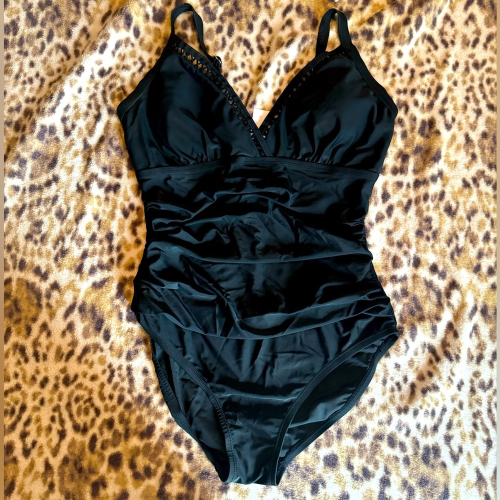 KI LAPHEE  Tummy Control Bathing Suit Modest Swimwear Criss Cross Tapes, M